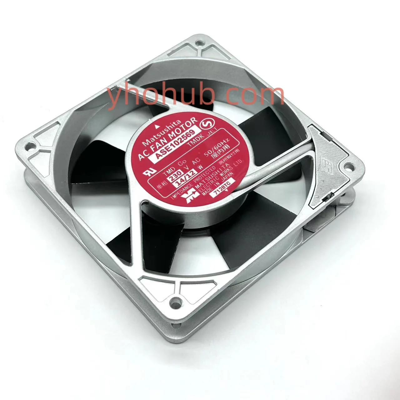 Matsushita ASE102569 AC 200V 14W 120x120x25mm вентилятор охлаждения сервера
Matsushita ASE102569 AC 200V 14W 120x120x25mm вентилятор охлаждения сервера
