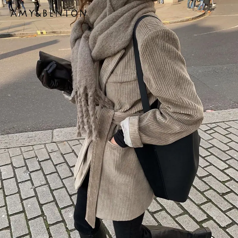 Autumn and Winter Clothing New Loose Waist Corduroy Suit Jacket Women's Elegant Mid-Length Long Sleeve Chic Suit Coat
Autumn and Winter Clothing New Loose Waist Corduroy Suit Jacket Women's Elegant Mid-Length Long Sleeve Chic Suit Coat