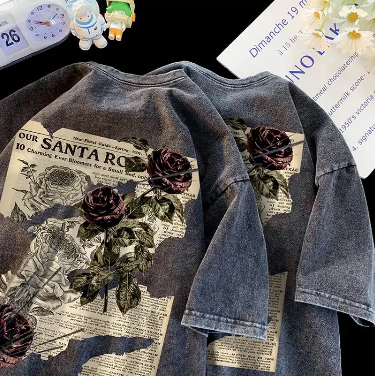 Женская зимняя Новая Винтажная Повседневная футболка с коротким рукавом и принтом роз в европейском и американском стиле
Женская зимняя Новая Винтажная Повседневная футболка с коротким рукавом и принтом роз в европейском и американском стиле