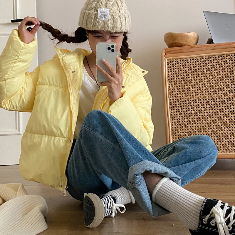 Real shot of 2023 new winter Korean version thickened Fashion design feeling short loose bread jacket versatile coat female fash
Real shot of 2023 new winter Korean version thickened Fashion design feeling short loose bread jacket versatile coat female fash