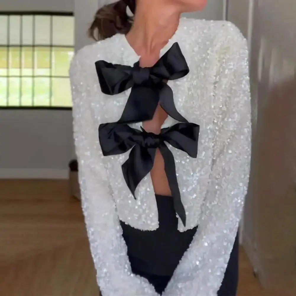 Lightweight Cropped Coat Sequins Bowknot Lace Up Cropped Coat for Women Elegant Glitter Cardigan Outerwear for Party Club Sexy
Lightweight Cropped Coat Sequins Bowknot Lace Up Cropped Coat for Women Elegant Glitter Cardigan Outerwear for Party Club Sexy