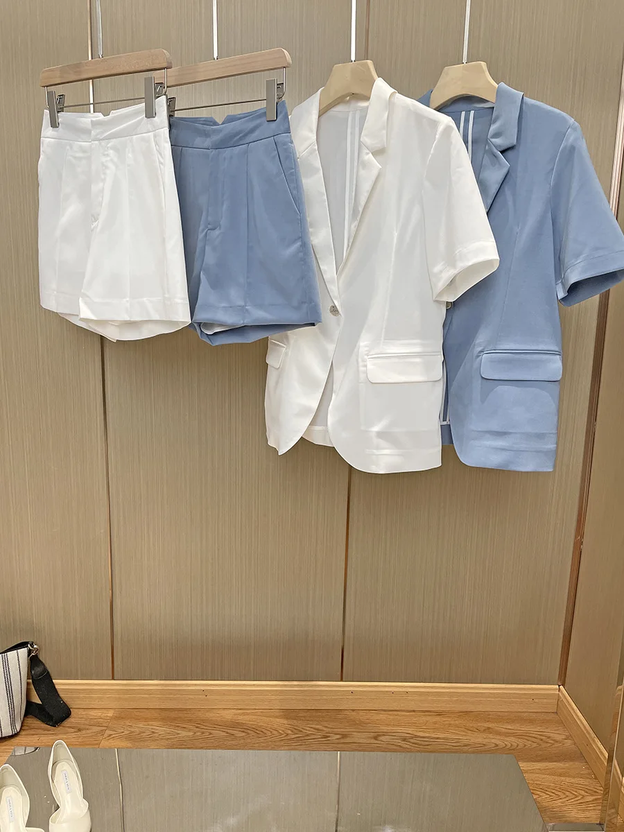 New Women's Single Button Short Sleeve Suit Coat or Straight Shorts Office Lady Solid Color Set
New Women's Single Button Short Sleeve Suit Coat or Straight Shorts Office Lady Solid Color Set