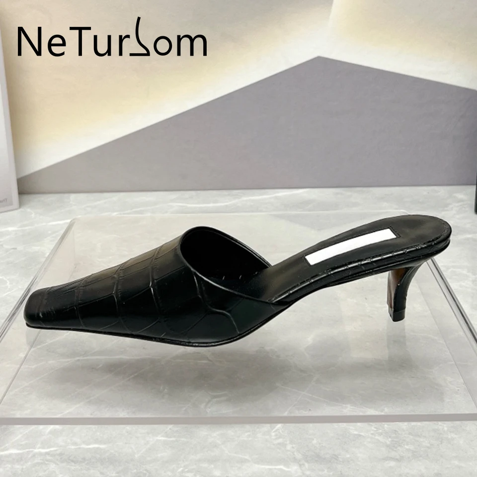 Elegant Women's Cowhide Retro Mid Heel Slippers in Spring Summer Square Toe Slim Heel Closed Toe Slides Fashionable Sexy Mules
Elegant Women's Cowhide Retro Mid Heel Slippers in Spring Summer Square Toe Slim Heel Closed Toe Slides Fashionable Sexy Mules