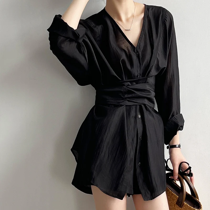 2023 Summer New Women's Set Elegant Thin Shirt +Elastic Shorts Two Pieces Belted at the Waist Long Sleeve Fashion Outfits 80757
2023 Summer New Women's Set Elegant Thin Shirt +Elastic Shorts Two Pieces Belted at the Waist Long Sleeve Fashion Outfits 80757