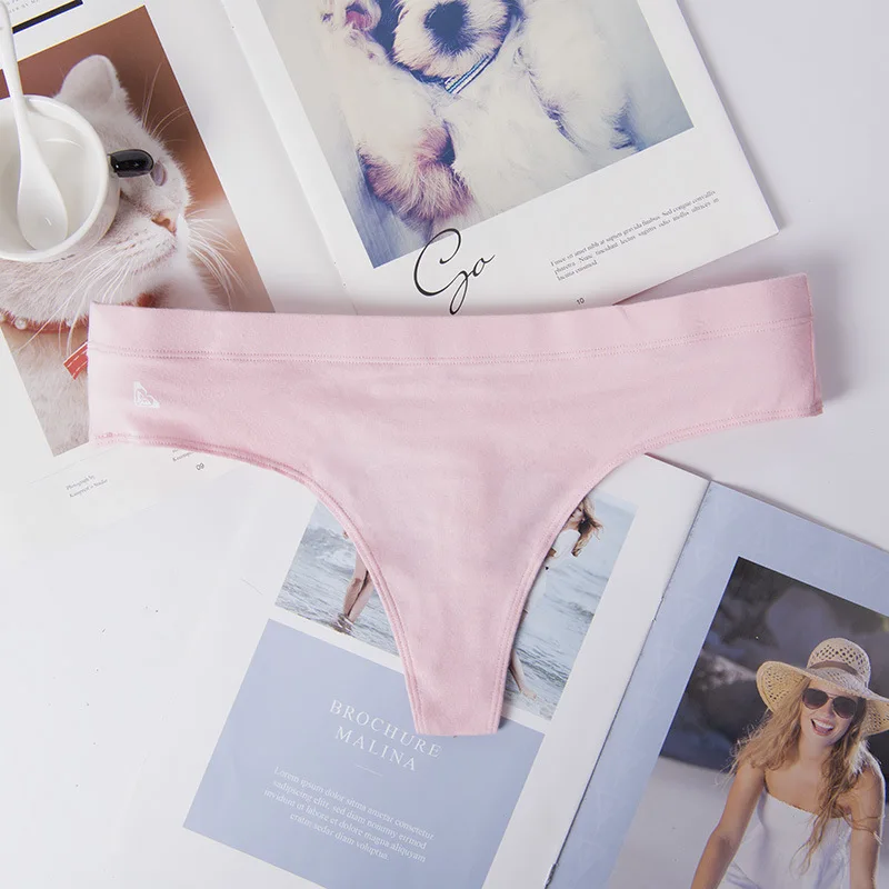 Women Sexy Lingerie Briefs European And American Solid Color Cotton Sexy Ladies Low Rise Seamless Thong Swimwear Beachwear
Women Sexy Lingerie Briefs European And American Solid Color Cotton Sexy Ladies Low Rise Seamless Thong Swimwear Beachwear