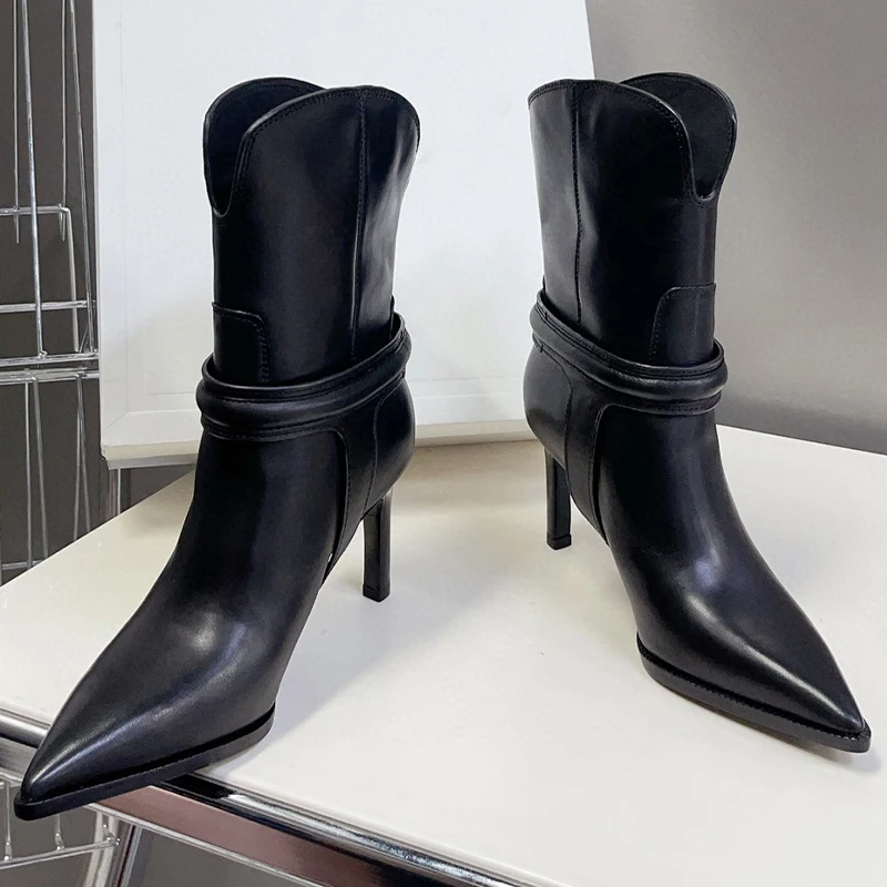 Autumn Winter New Women's Pointed Short Boots Genuine Leather Material Fashion Simplicity Solid Color Slender Heel Women's Boots
Autumn Winter New Women's Pointed Short Boots Genuine Leather Material Fashion Simplicity Solid Color Slender Heel Women's Boots
