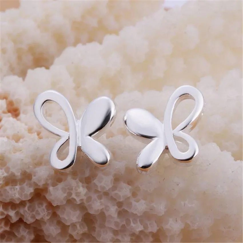 New hot 925 Sterling Silver Pretty Butterfly stud Earrings for Women All-match trend party wedding Jewelry Christmas Gifts
New hot 925 Sterling Silver Pretty Butterfly stud Earrings for Women All-match trend party wedding Jewelry Christmas Gifts