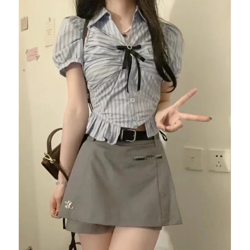 Summer New Fashion Sexy Ladies Suits POLO Collar Fashion Short Sleeve Bow Button Shirt Solid Color Zipper Patchwork Culottes
Summer New Fashion Sexy Ladies Suits POLO Collar Fashion Short Sleeve Bow Button Shirt Solid Color Zipper Patchwork Culottes