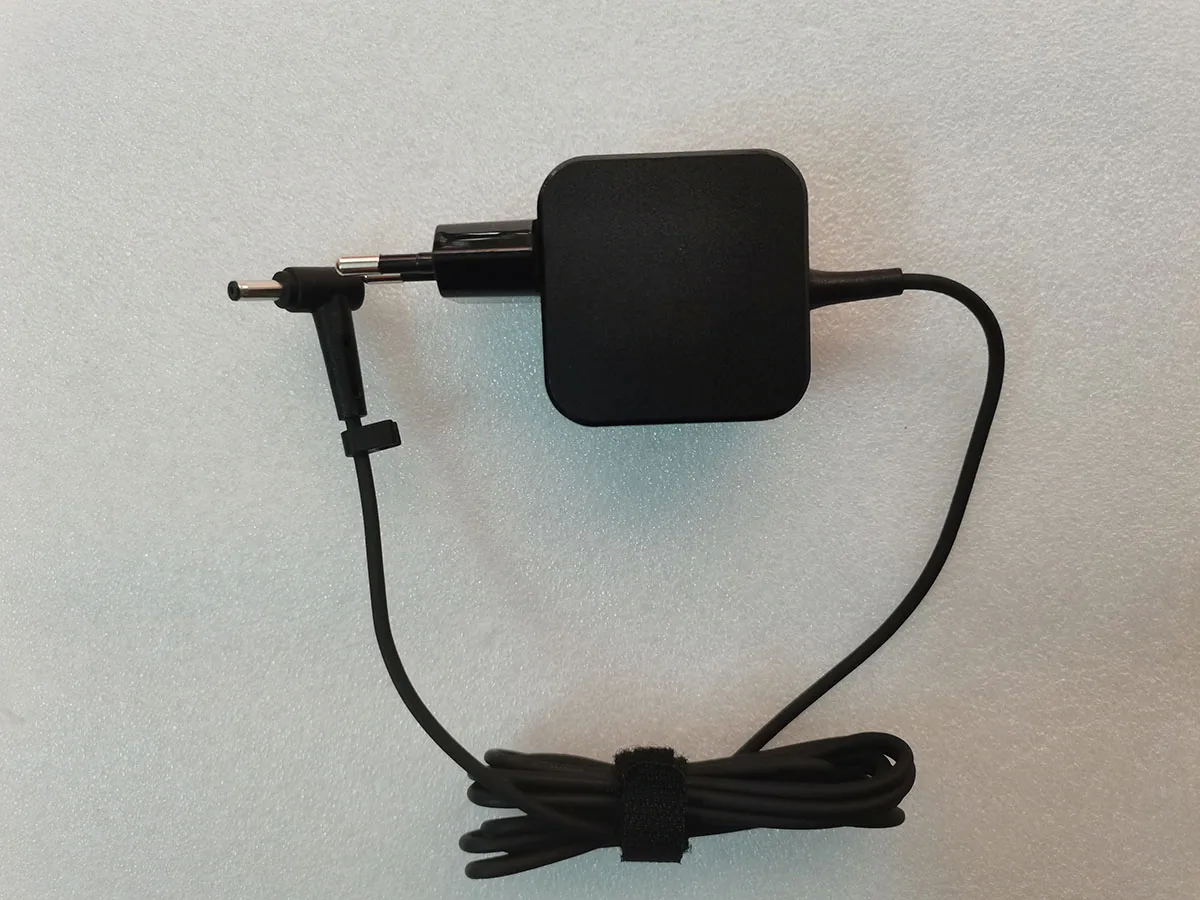 Новинка OEM 19V 1.75A 33W ADP-33AW Z 0A001-0077 4,0 мм адаптер переменного тока для Asus R541N R541NA-RS01 зарядное устройство для ноутбука
Новинка OEM 19V 1.75A 33W ADP-33AW Z 0A001-0077 4,0 мм адаптер переменного тока для Asus R541N R541NA-RS01 зарядное устройство для ноутбука