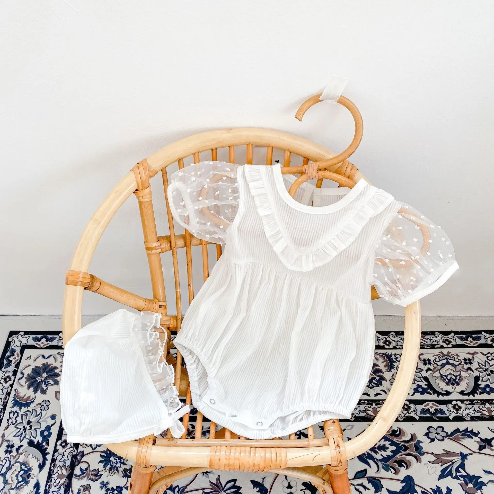 0-24M Summer Baby Girls Romper Newborn Kid Clothes Lace Mesh Cotton Baby Romper Cute Sweet Princess Jumpsuit Outfit
0-24M Summer Baby Girls Romper Newborn Kid Clothes Lace Mesh Cotton Baby Romper Cute Sweet Princess Jumpsuit Outfit