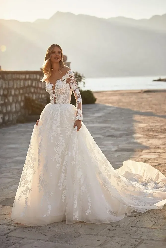 

Elegant A Line Wedding Dresses For Women Long Sleeve Lace Applique Sheer Neck Backless Court Train Bridal Gown Vestidos De Novia