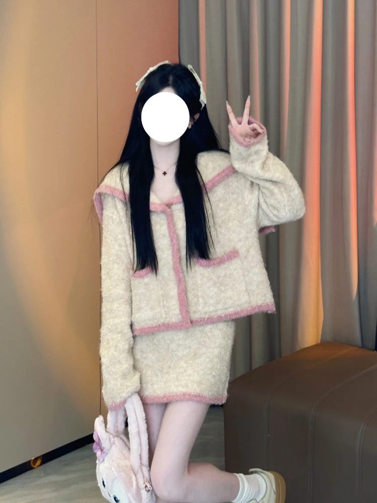 Age-reducing Women Suit Skirts Set Autumn and Winter Navy Collar Knitted Jackets A-line Skirts Cute Girl Casual Two-piece Set
Age-reducing Women Suit Skirts Set Autumn and Winter Navy Collar Knitted Jackets A-line Skirts Cute Girl Casual Two-piece Set