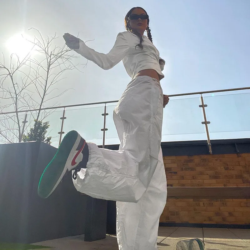 Women Causal Cargo Pants Y2K Solid Color Loose Wide Leg Joggers Pants Female Fashion Vintage Chic Drawstring Trousers Streetwear
Women Causal Cargo Pants Y2K Solid Color Loose Wide Leg Joggers Pants Female Fashion Vintage Chic Drawstring Trousers Streetwear