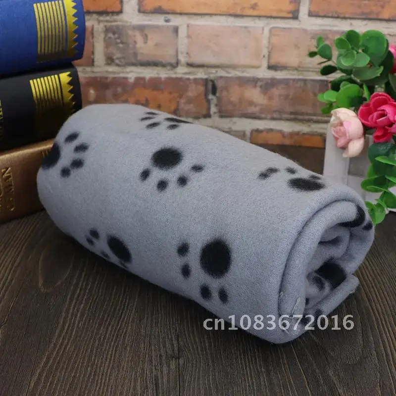 Dog Cat Bed Mat Soft Warm Paw Print Dog Blanket Puppy Dogs Sleeping Blankets Bath Towel For Small Medium Large Dogs Cats Pug
Dog Cat Bed Mat Soft Warm Paw Print Dog Blanket Puppy Dogs Sleeping Blankets Bath Towel For Small Medium Large Dogs Cats Pug
