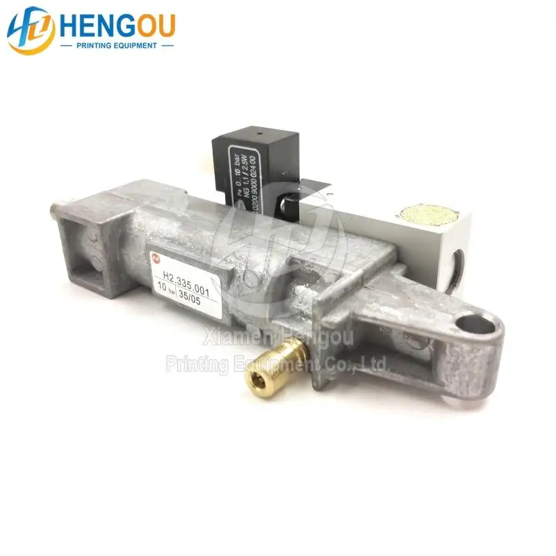 H2.335.001/01 XL75 105 CX102 CD74 Heidelberg printing machine air valve solenoid valve cylinder
H2.335.001/01 XL75 105 CX102 CD74 Heidelberg printing machine air valve solenoid valve cylinder