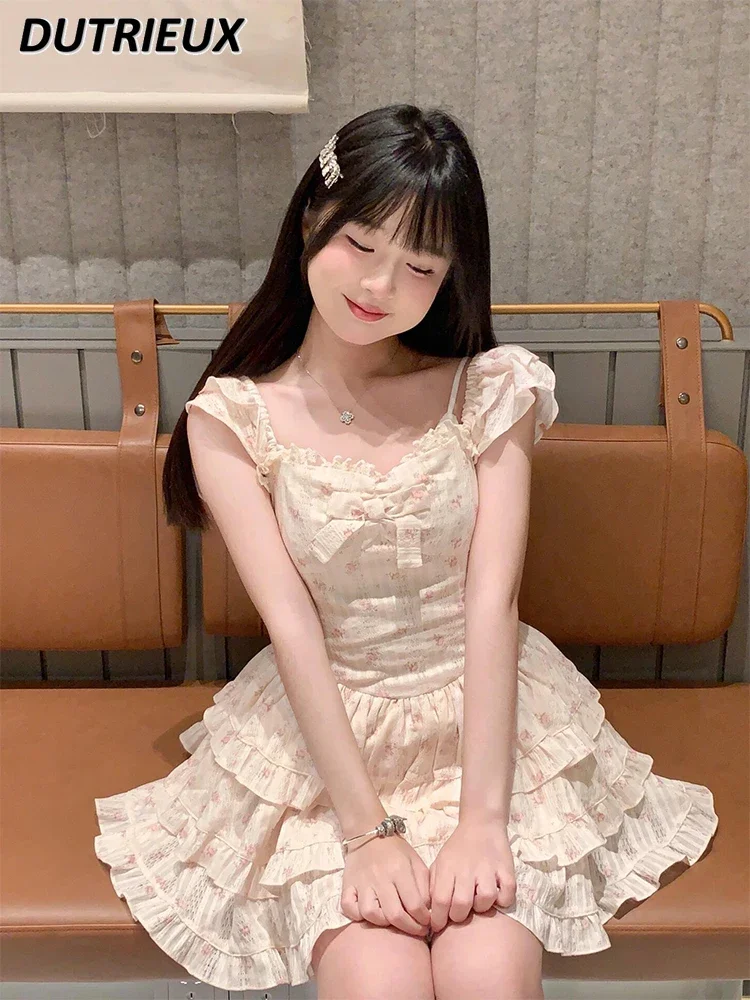Oversize French Gentle Sweet Flying Sleeve Floral Dress Female Plump Girls Design Sense Waist Slimming Puff Short Dresses
Oversize French Gentle Sweet Flying Sleeve Floral Dress Female Plump Girls Design Sense Waist Slimming Puff Short Dresses