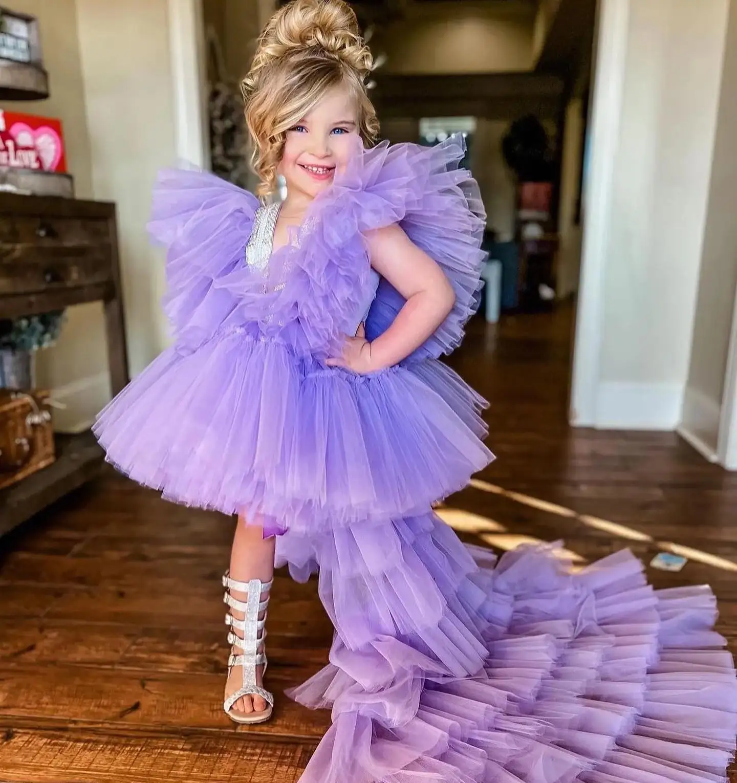 

Lavender Flower Girl Dresses for Wedding Tiered Ruffles Kids Birthdays Party Gowns Puffy Long Train Children Pageant Dresses