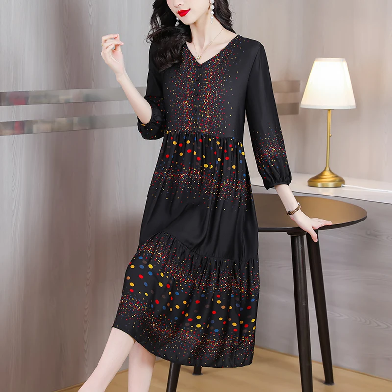 2023 New Fashion Silk Printed Dress Women's Summer V-neck Vintage Versatile Loose Fit Casual Holiday Dress Vestidos
2023 New Fashion Silk Printed Dress Women's Summer V-neck Vintage Versatile Loose Fit Casual Holiday Dress Vestidos