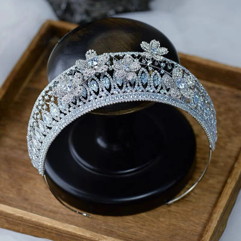 Great Zircon Crystal Bridal Headpieces with Earring Brides Crowns Wedding Hair Accessory
Great Zircon Crystal Bridal Headpieces with Earring Brides Crowns Wedding Hair Accessory