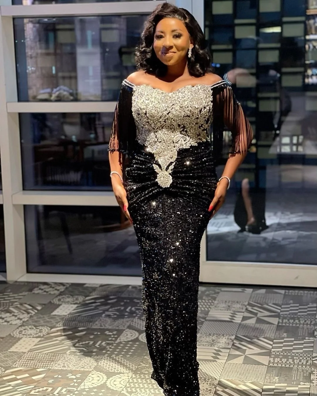 Plus Size Party Dresses Female Fashion African Ethnic Stretch Beaded With Diamond Corsage Dress Women Solid Color A-line Dress
Plus Size Party Dresses Female Fashion African Ethnic Stretch Beaded With Diamond Corsage Dress Women Solid Color A-line Dress