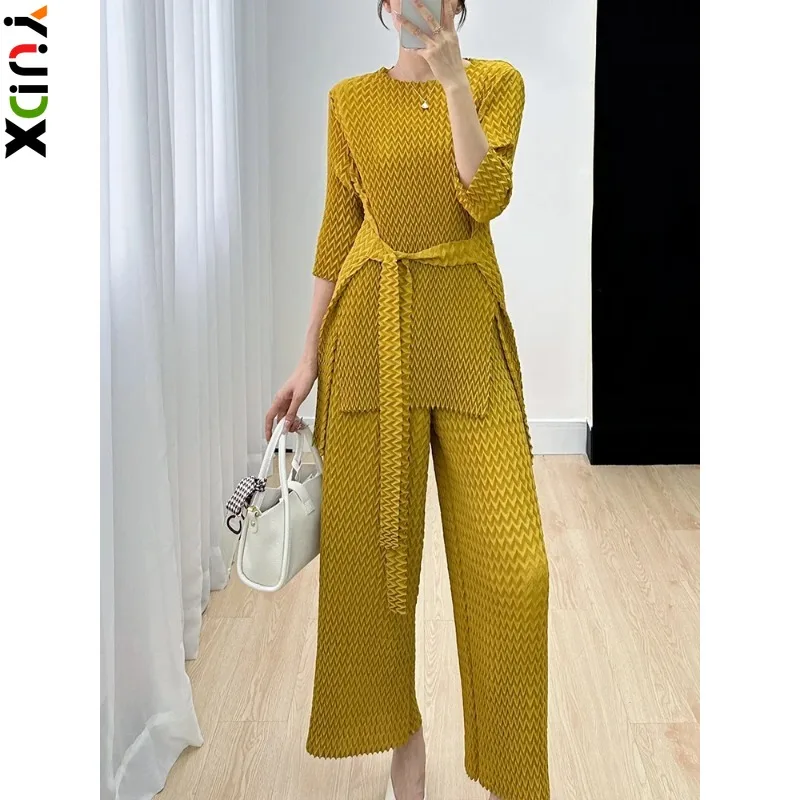Костюм YUDX Miyake женский из 2 предметов Свободный Тонкий однотонный с разрезом и круглым вырезом высококлассный плиссированный комплект из двух предметов Новинка лета 2023
Костюм YUDX Miyake женский из 2 предметов Свободный Тонкий однотонный с разрезом и круглым вырезом высококлассный плиссированный комплект из двух предметов Новинка лета 2023