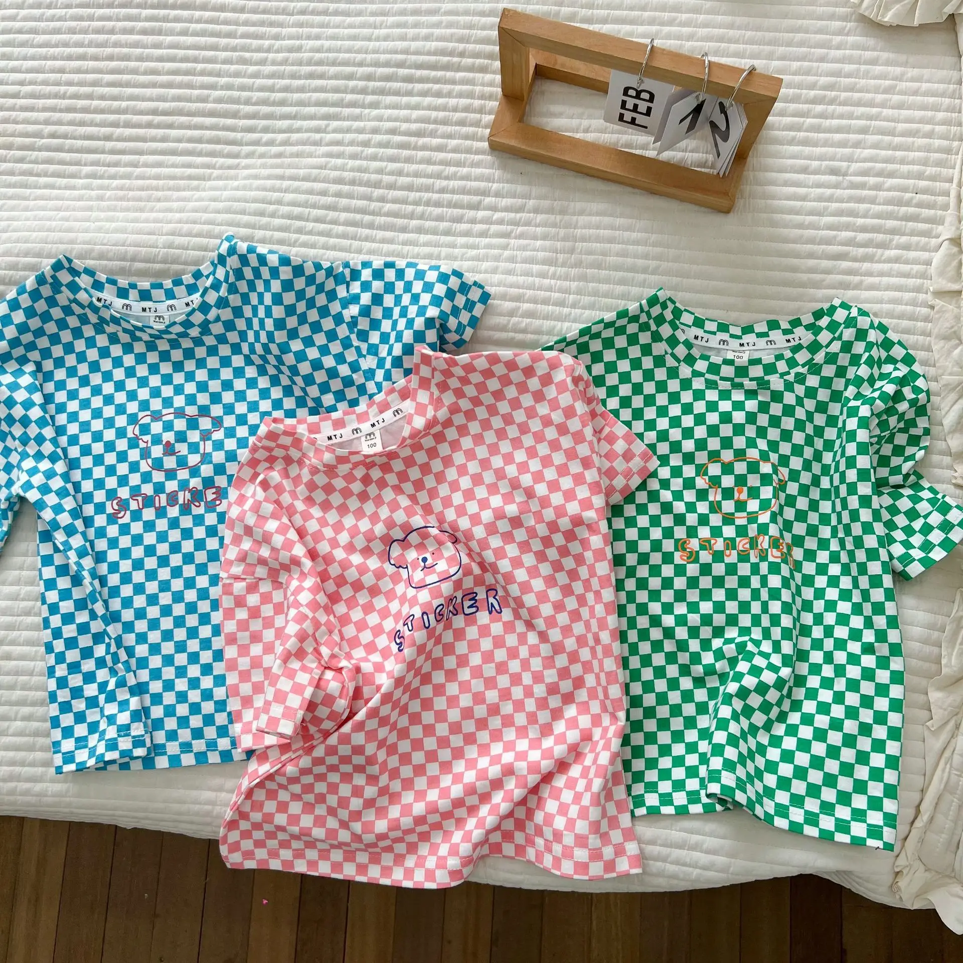 Summer Baby Boys Cotton Checkerboard Short Sleeve Tees 2023 Kid Girls Breathable Casual T-shirt Cartoon Bear Tops Infant Clothes
Summer Baby Boys Cotton Checkerboard Short Sleeve Tees 2023 Kid Girls Breathable Casual T-shirt Cartoon Bear Tops Infant Clothes