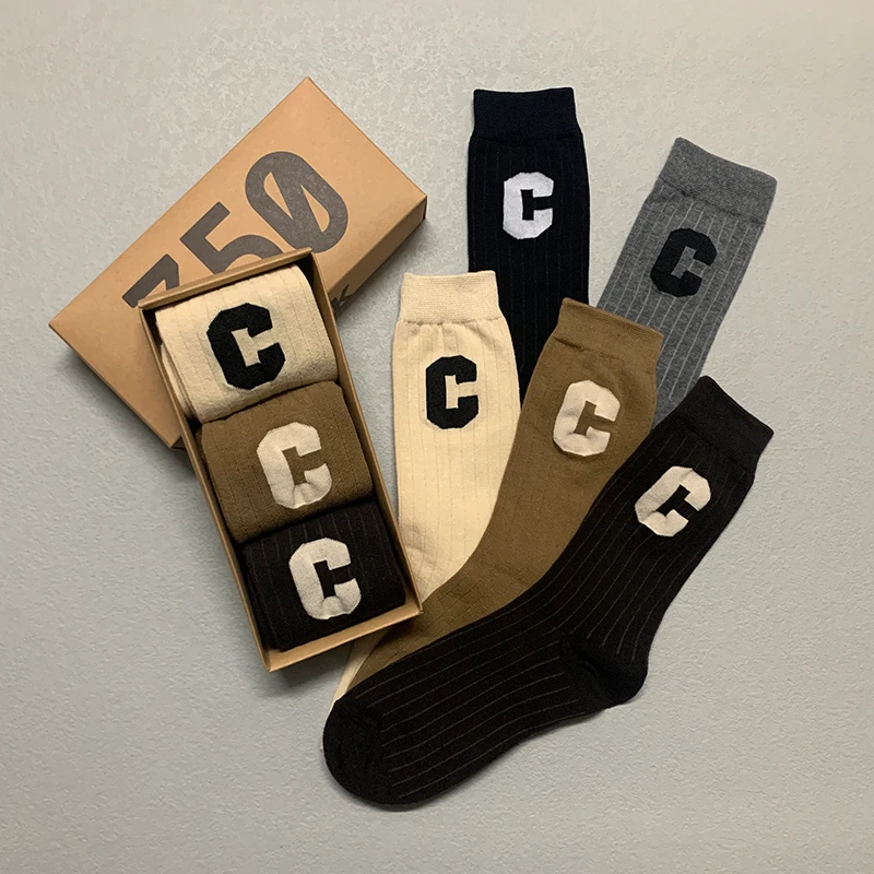 3 Pairs/Box Pack Letter C Warm Stockings Cotton Harajuku Comfortable Soft Funny Streetwear Fashion Long Gift for Men Women Socks
3 Pairs/Box Pack Letter C Warm Stockings Cotton Harajuku Comfortable Soft Funny Streetwear Fashion Long Gift for Men Women Socks