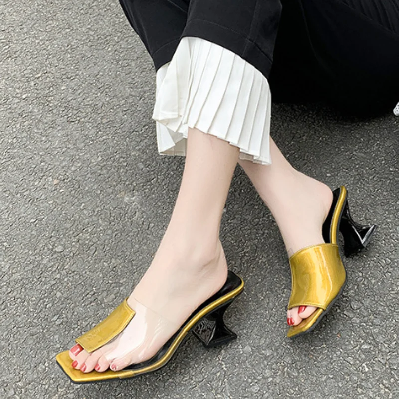 

Женские сандалии, летние новые Шлепанцы из ПВХ, повседневные Модные прозрачные шлепанцы с открытым квадратным носком на высоком каблуке, женская обувь