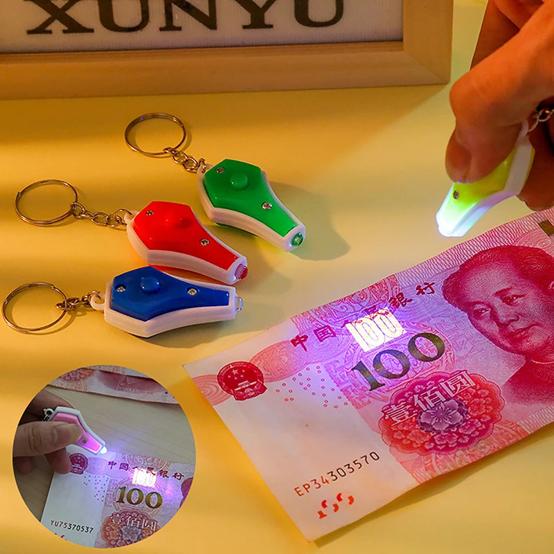 Innovative And Practical Purple Light Money Detector LED Portable Keychain Cute Mini Vase Ultraviolet Flashlight
Innovative And Practical Purple Light Money Detector LED Portable Keychain Cute Mini Vase Ultraviolet Flashlight