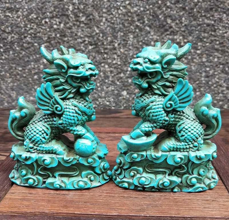 

Hand-Carved Chinese Natural Turquoise Statue A pair Lion Exquisite Green