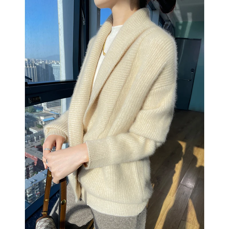 23 Autumn and winter New 100 Women's pure cashmere cardigan V Tie pocket loose thick coat sweater wool knitted top
23 Autumn and winter New 100 Women's pure cashmere cardigan V Tie pocket loose thick coat sweater wool knitted top