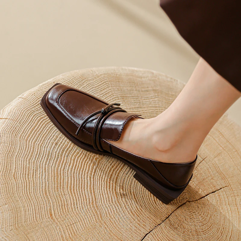 Osunlina INS Pumps Thick Heels Genuine Leather Square Toe Slip On Footwear Handmade Retro Loafer Shoes Woman 2023 Spring
Osunlina INS Pumps Thick Heels Genuine Leather Square Toe Slip On Footwear Handmade Retro Loafer Shoes Woman 2023 Spring