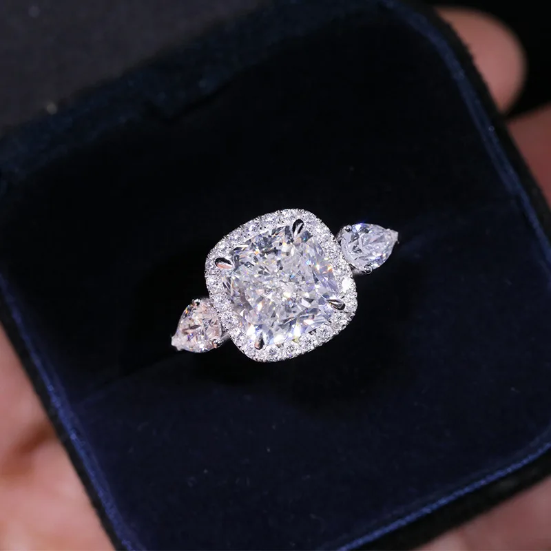 Solid 925 925 Sterling Silver Wedding Rings for Women 2 Carat Diamond Ring Fashion Jewelry Fine Bands Engagement Anel Bizuteria
Solid 925 925 Sterling Silver Wedding Rings for Women 2 Carat Diamond Ring Fashion Jewelry Fine Bands Engagement Anel Bizuteria