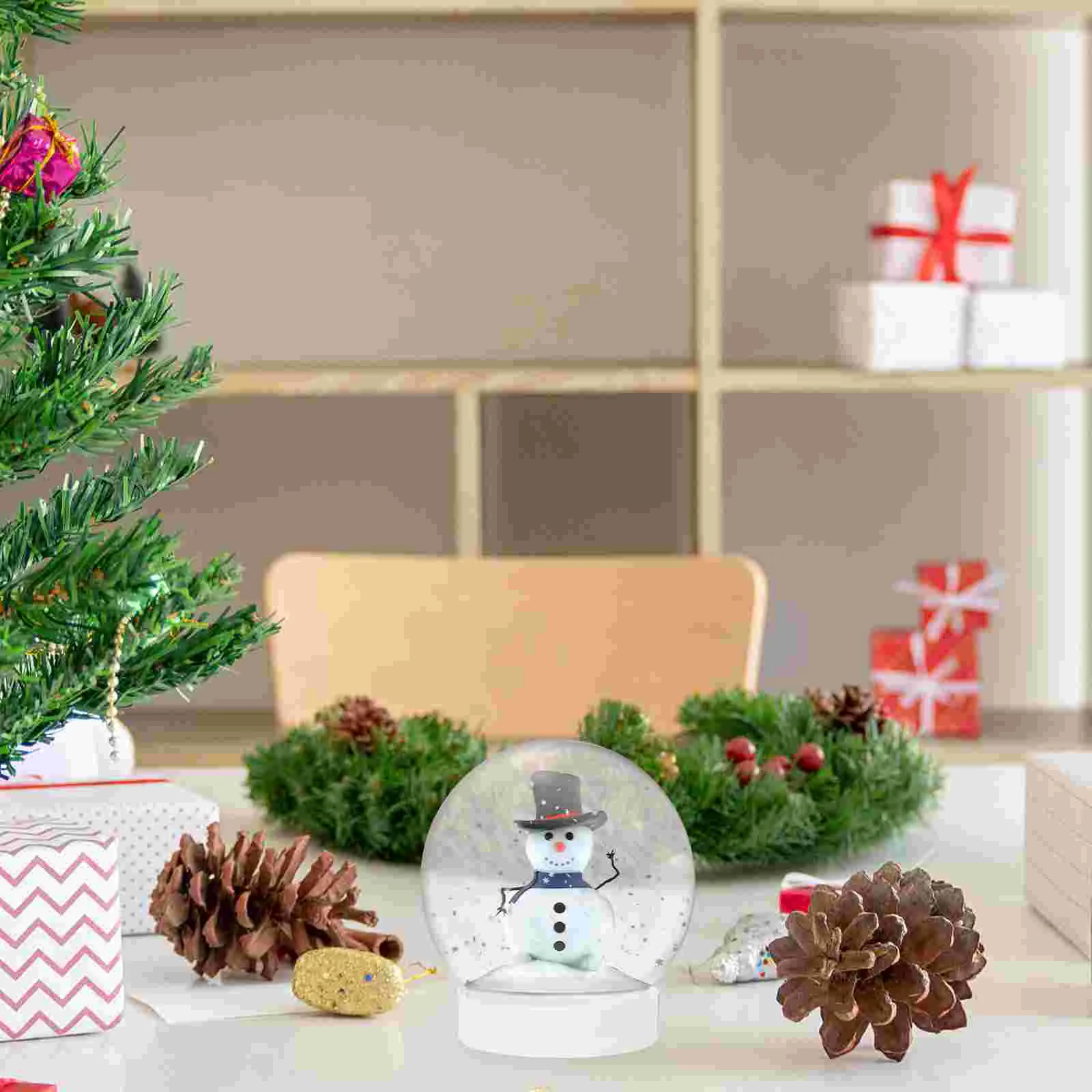 DIY Snow Globe Small Snowglobe Empty Water Globes Christmas Clear Plastic Snow Globe Unique Compact for DIY Crafts
DIY Snow Globe Small Snowglobe Empty Water Globes Christmas Clear Plastic Snow Globe Unique Compact for DIY Crafts