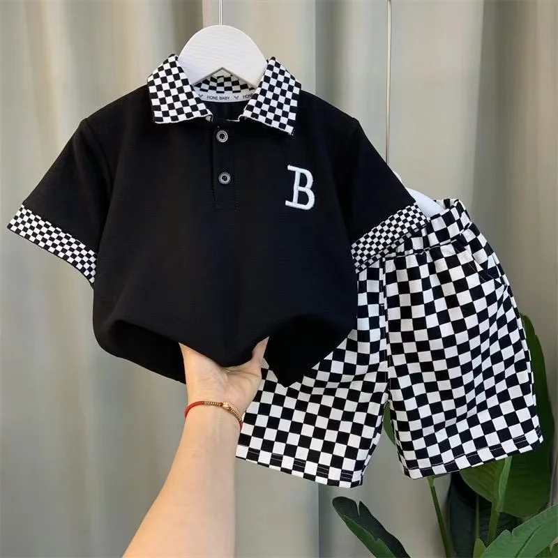 Boys Summer Polo Shirt Set New Children's Fashionable Short sleeved Boys and Babies Summer Clothing Two Piece Set Kids Outfits
Boys Summer Polo Shirt Set New Children's Fashionable Short sleeved Boys and Babies Summer Clothing Two Piece Set Kids Outfits