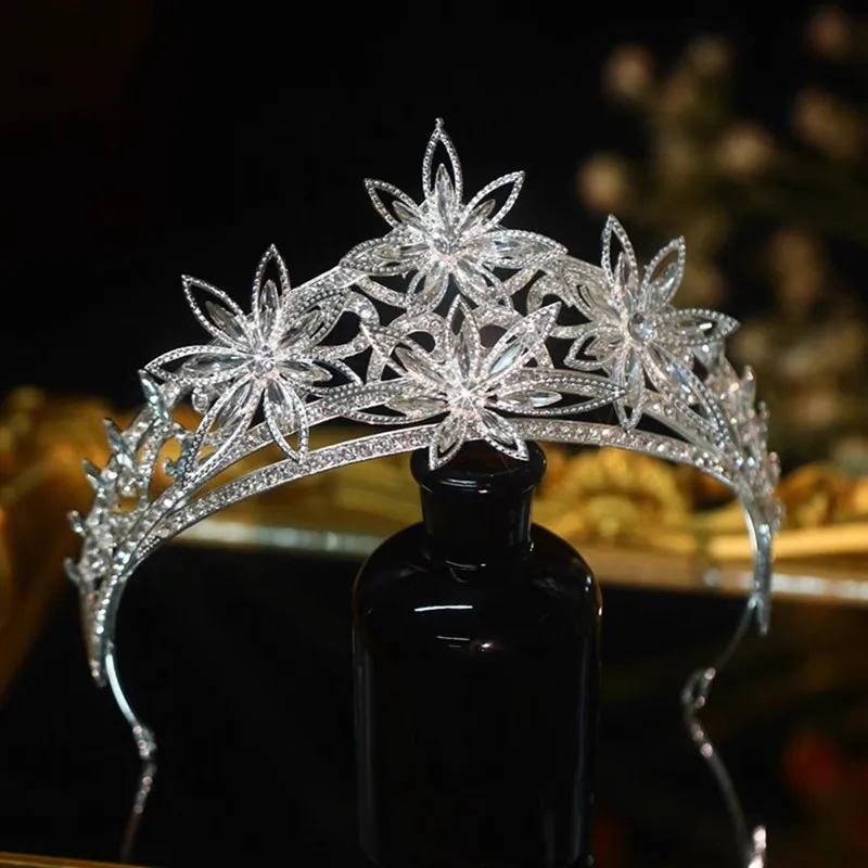 

CC Princess Crowns Women Hair Accessories Bridal Headbands Engagement Hairwear Wedding Tiaras Shining Flower Shape Crown MY01