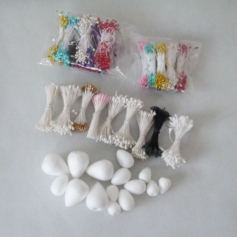 Three types of flower core sets commonly used in the production of simulated sugar flowers
Three types of flower core sets commonly used in the production of simulated sugar flowers