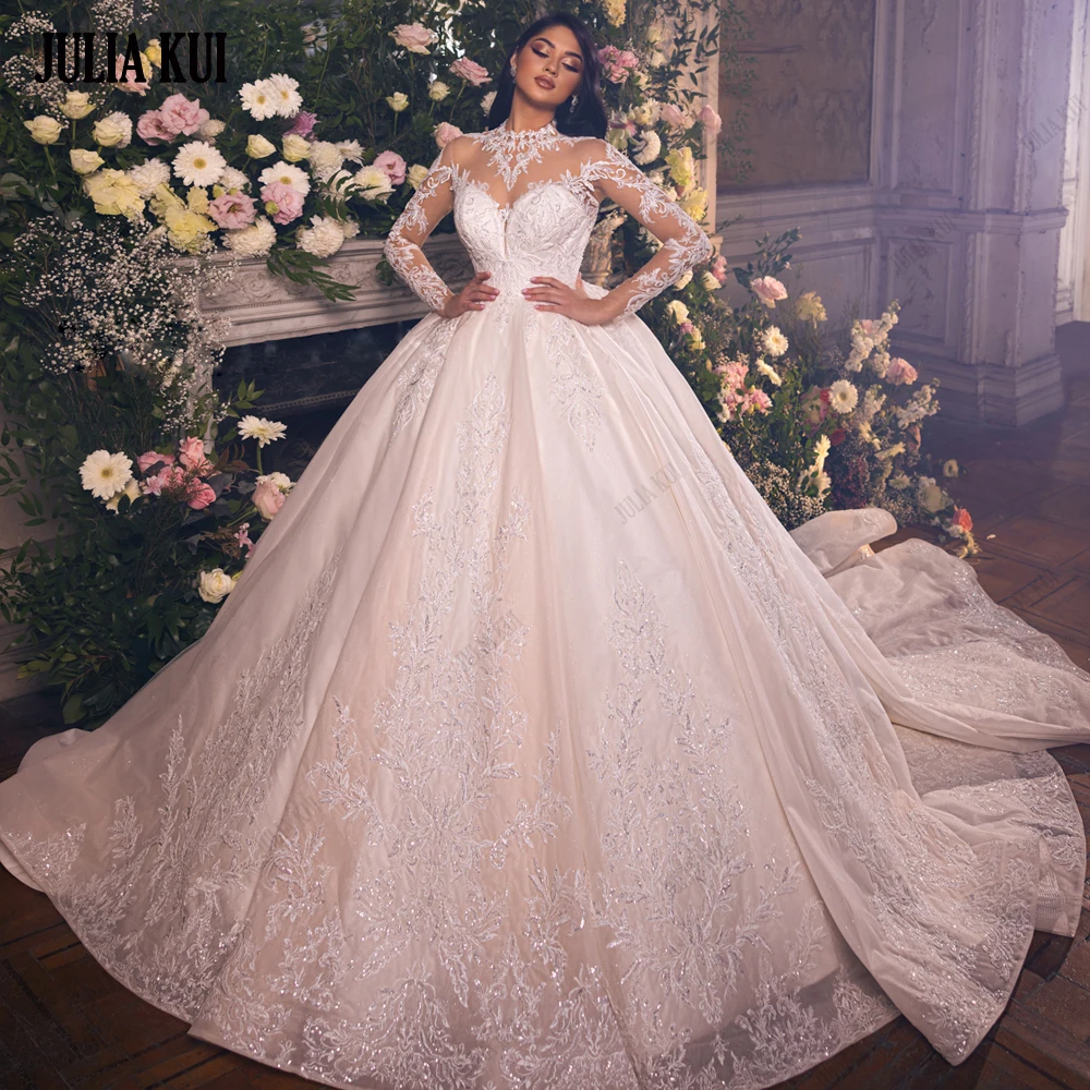 Julia Kui Alluring Ball Gown Wedding Dresses Beading Embroidery Appliques High Collar Bridal Skirts Vestido De Noiva
Julia Kui Alluring Ball Gown Wedding Dresses Beading Embroidery Appliques High Collar Bridal Skirts Vestido De Noiva