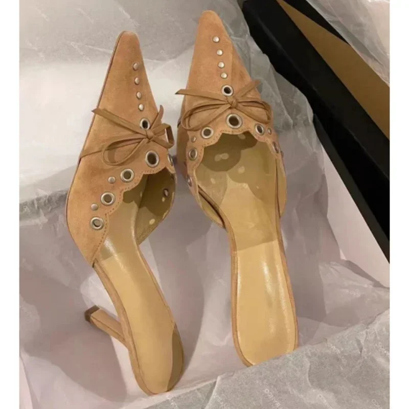 2023 Summer European and American New Sexy Bow Hollow High Heel Slippers for Women Fashion Suede Rivet Shoes Oversize 42 43
2023 Summer European and American New Sexy Bow Hollow High Heel Slippers for Women Fashion Suede Rivet Shoes Oversize 42 43