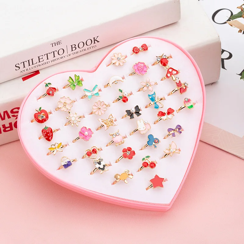 36Pcs/Box Cute Cartoon Kids Girl Gem Ring Korean Style Cute Pattern Baby Kids Alloy Ring Toys Girl Jewelry Toys Children Gift
36Pcs/Box Cute Cartoon Kids Girl Gem Ring Korean Style Cute Pattern Baby Kids Alloy Ring Toys Girl Jewelry Toys Children Gift