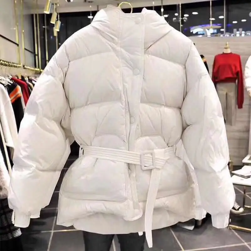 2023 Winter New Fashion Outerwear Coat With Belt Street Designer Brand Womens 90% Duck Down Jacket Pretty Girls
2023 Winter New Fashion Outerwear Coat With Belt Street Designer Brand Womens 90% Duck Down Jacket Pretty Girls