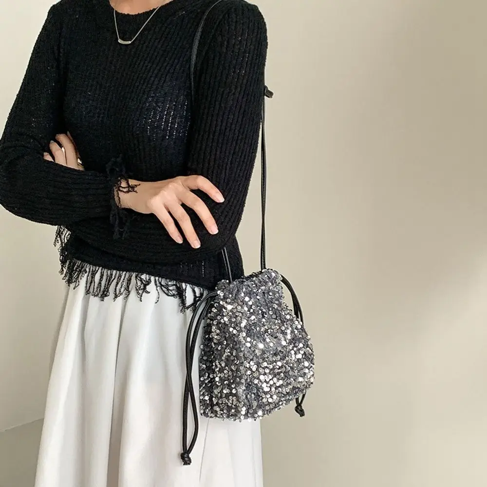Cloth Sequin Shoulder Bag Casual Fold Purse Small Crossbody Bag Underarm Bag Bundle Handbag Drawstring Bucket Bag Students
Cloth Sequin Shoulder Bag Casual Fold Purse Small Crossbody Bag Underarm Bag Bundle Handbag Drawstring Bucket Bag Students