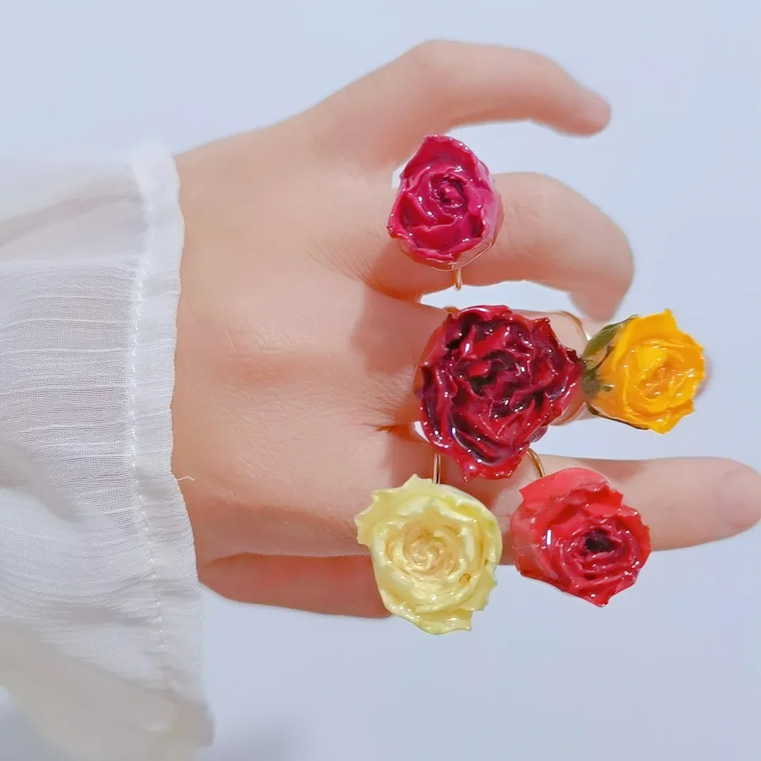 

Unique Immortal Flower Rings Women Epoxy Resin Natural Rose Flower Pendant Finger Rings Creative Statement Jewelry Wholesale