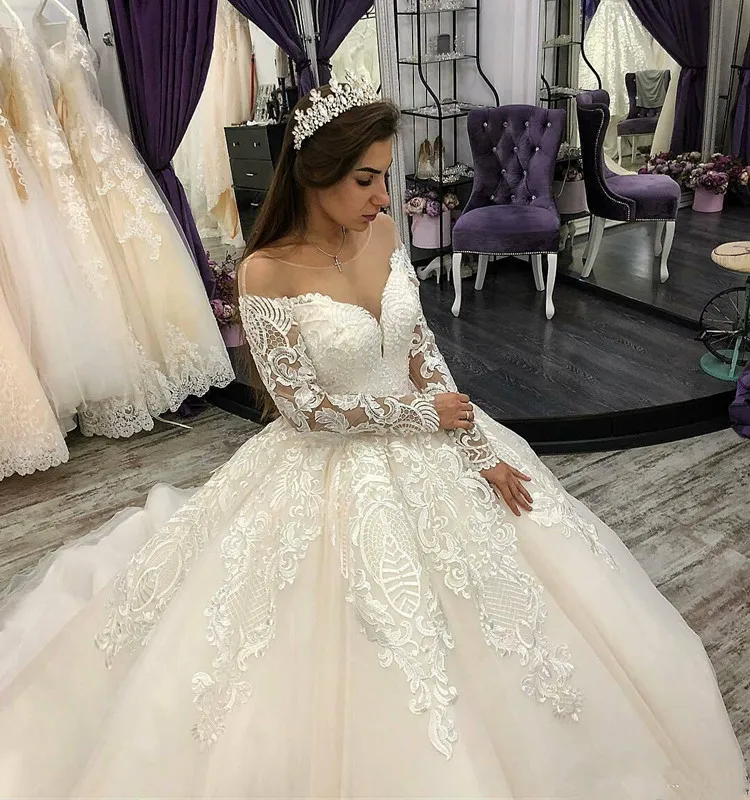 Ball Gown Wedding Dresses Bridal Sweep Train Lace Applique Scoop Sheer Neck Custom Made Long Sleeves Castle Chapel Vestido De
Ball Gown Wedding Dresses Bridal Sweep Train Lace Applique Scoop Sheer Neck Custom Made Long Sleeves Castle Chapel Vestido De