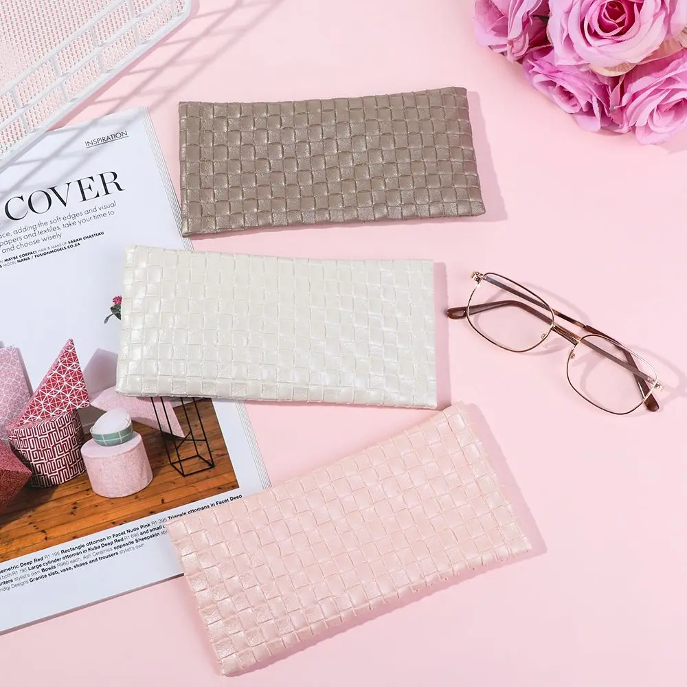 Unisex Fashion PU Leather Glasses Bag Sunglasses Case Box Reading Glasses Pouch Portable Storege Case Eyewear Protector
Unisex Fashion PU Leather Glasses Bag Sunglasses Case Box Reading Glasses Pouch Portable Storege Case Eyewear Protector