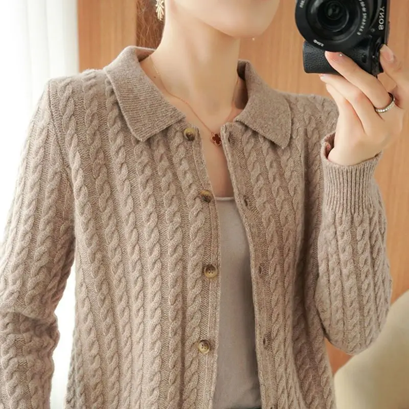 Knitted Cardigan Jackets Slim Sweater Women Autumn Winter Warm Jacket Japanese Office Ladies Clothing High-end Jumper Cardigans
Knitted Cardigan Jackets Slim Sweater Women Autumn Winter Warm Jacket Japanese Office Ladies Clothing High-end Jumper Cardigans