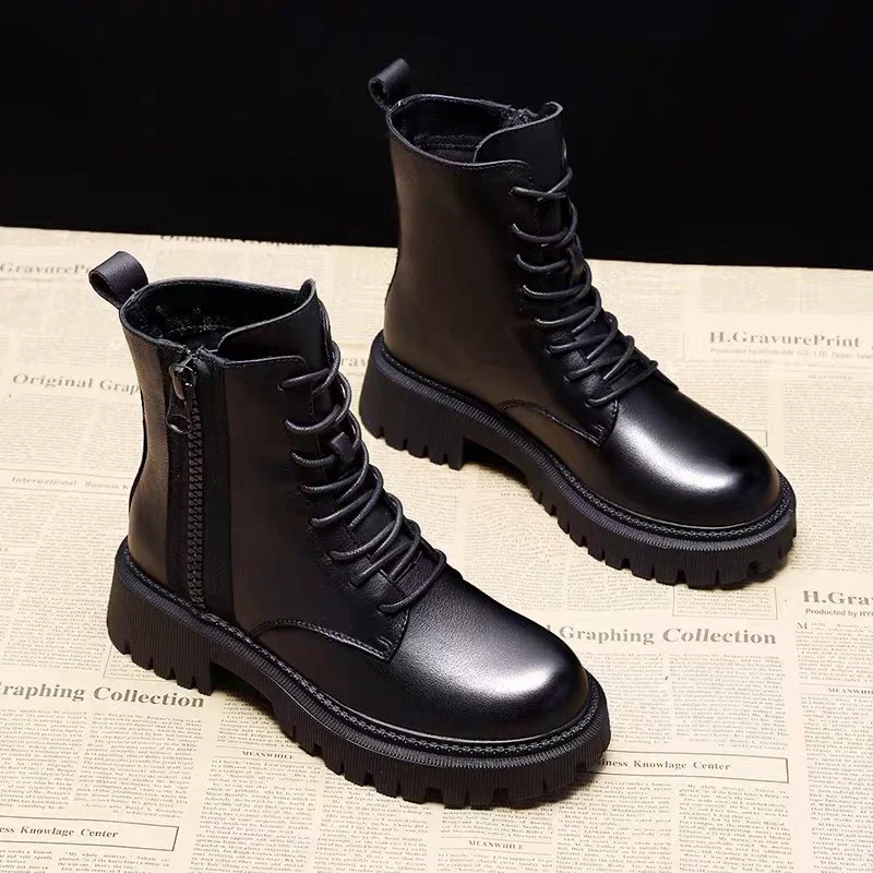 English Mid-calf Boots for Women Autumn Winter New Designer Black Platform Shoes Female Fashion Casual Ankle Botas De Mujer
English Mid-calf Boots for Women Autumn Winter New Designer Black Platform Shoes Female Fashion Casual Ankle Botas De Mujer