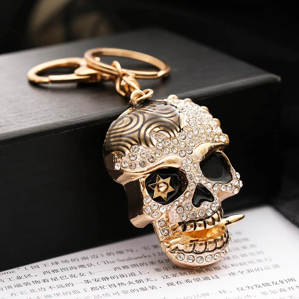 Fashion Shining Rhinestone Skull Key Chains Punk Hip Hop Car Bag Pendant Jewelry Accessories Halloween Gifts
Fashion Shining Rhinestone Skull Key Chains Punk Hip Hop Car Bag Pendant Jewelry Accessories Halloween Gifts