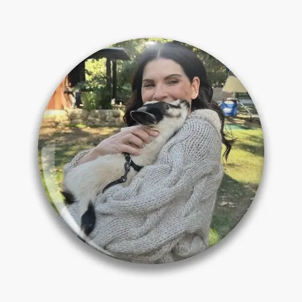 Мягкая Металлическая Булавка Julianna Margulies для одежды, модный Декор, милая бижутерия, подарок для любимой женщины, шляпы, креативная брошь, значок на воротник
Мягкая Металлическая Булавка Julianna Margulies для одежды, модный Декор, милая бижутерия, подарок для любимой женщины, шляпы, креативная брошь, значок на воротник