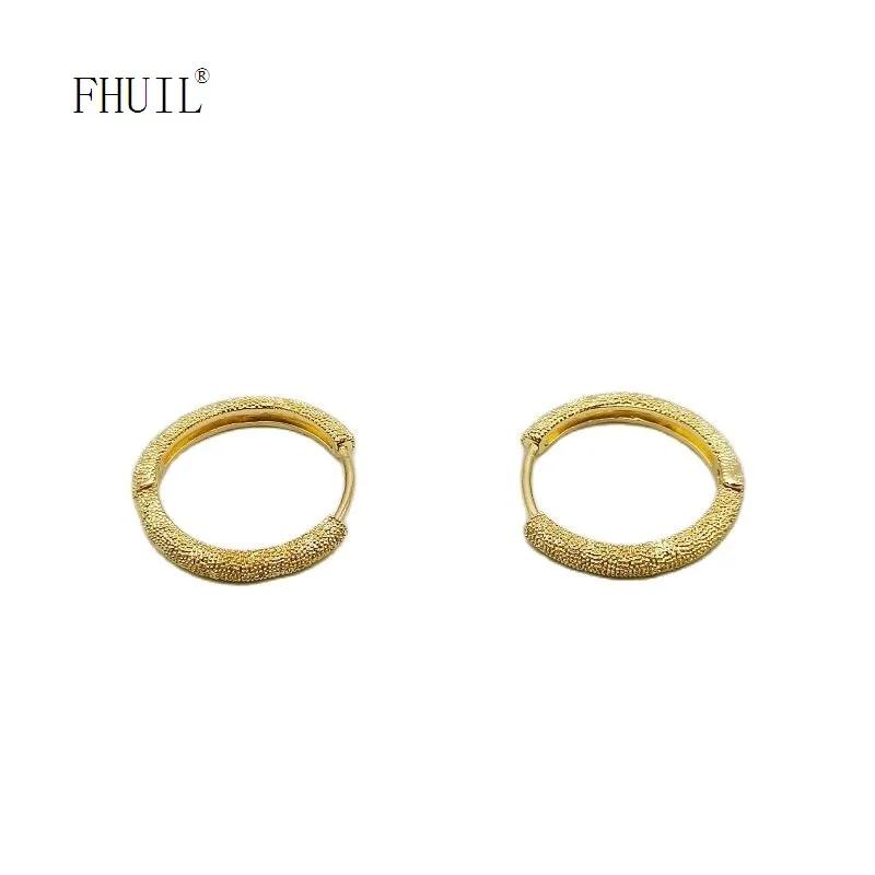 Golden Hoop Earring Gold Plated Fashion Jewelry Earrings For Women Personalized Design Holiday Gift Accessori 2022
Golden Hoop Earring Gold Plated Fashion Jewelry Earrings For Women Personalized Design Holiday Gift Accessori 2022